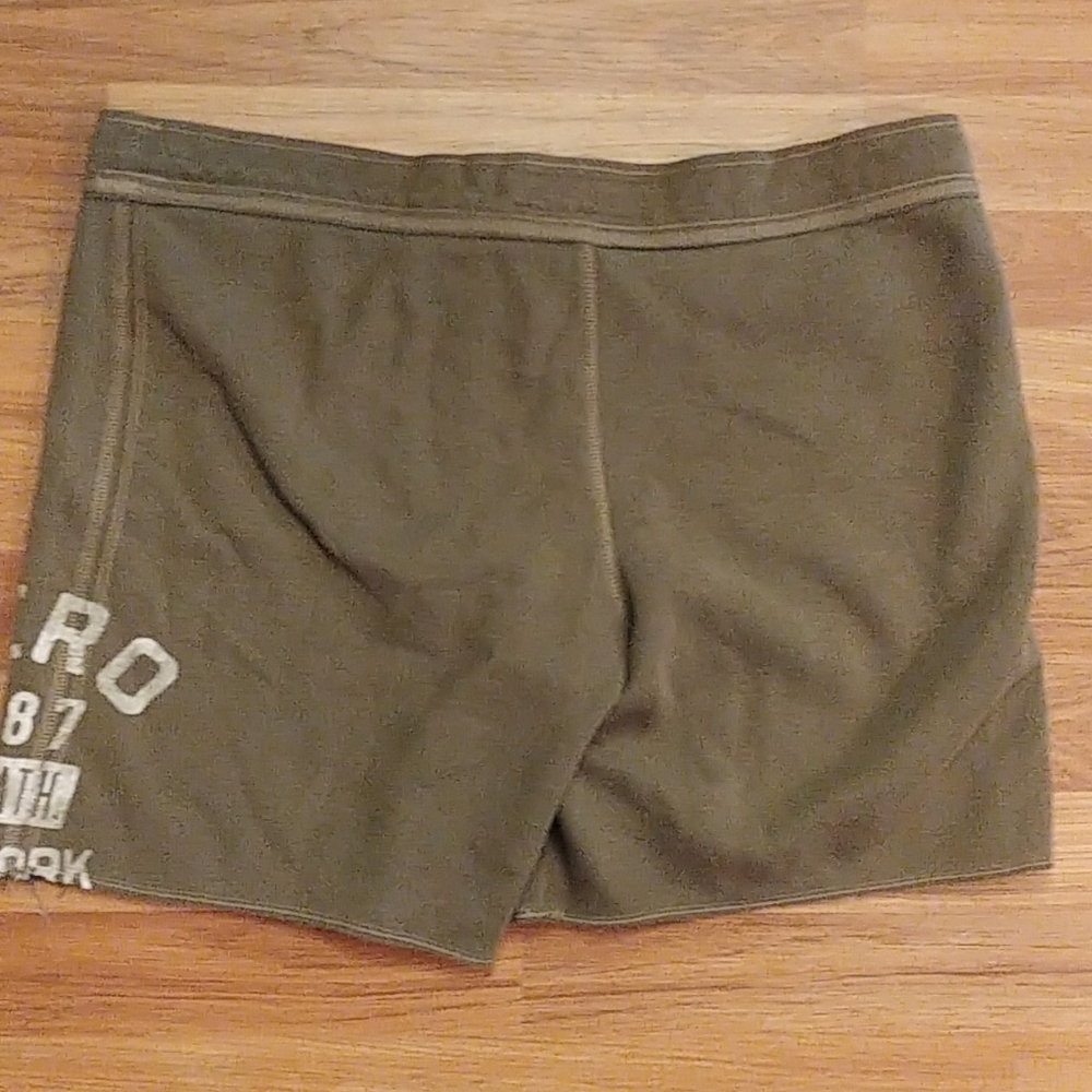 Aéropostale Olive Green Raw Hem Shorts Size XL Athletic Lounge Shorts - Picture 7 of 7